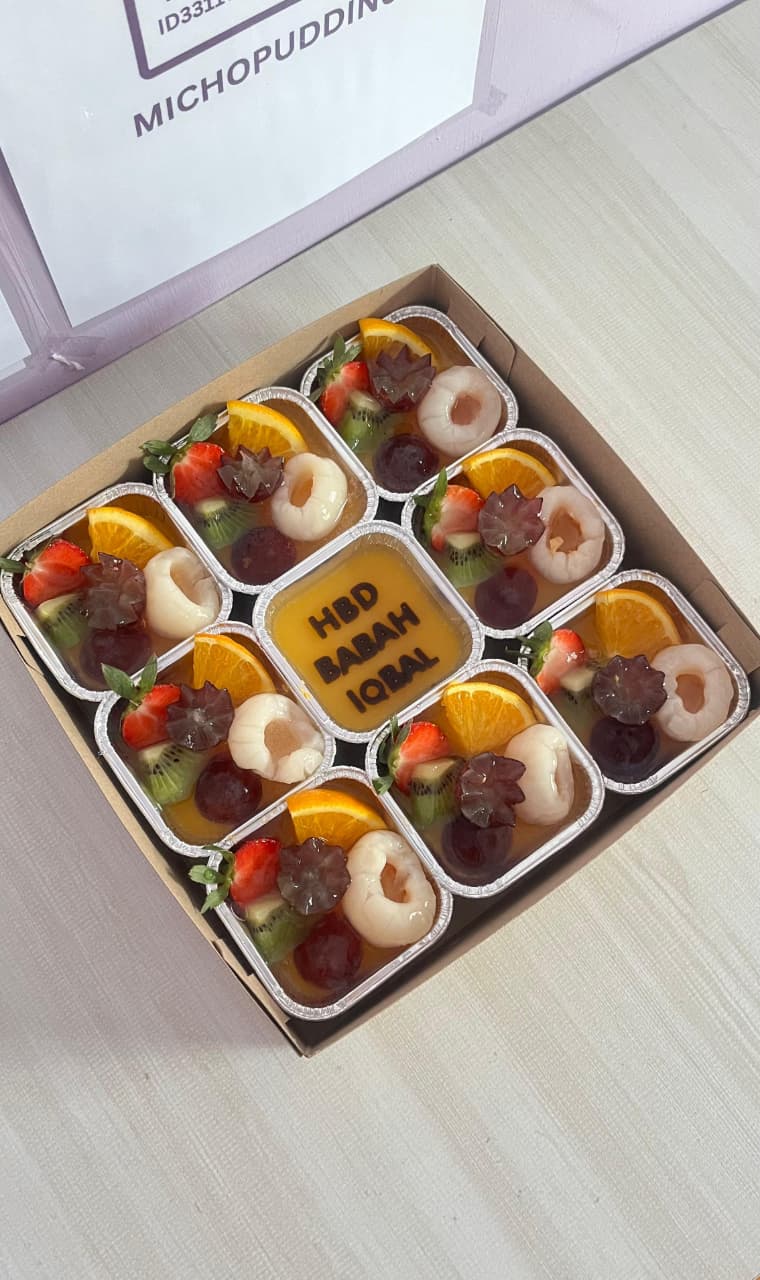 Hampers 9 Cup Puding Full Toping